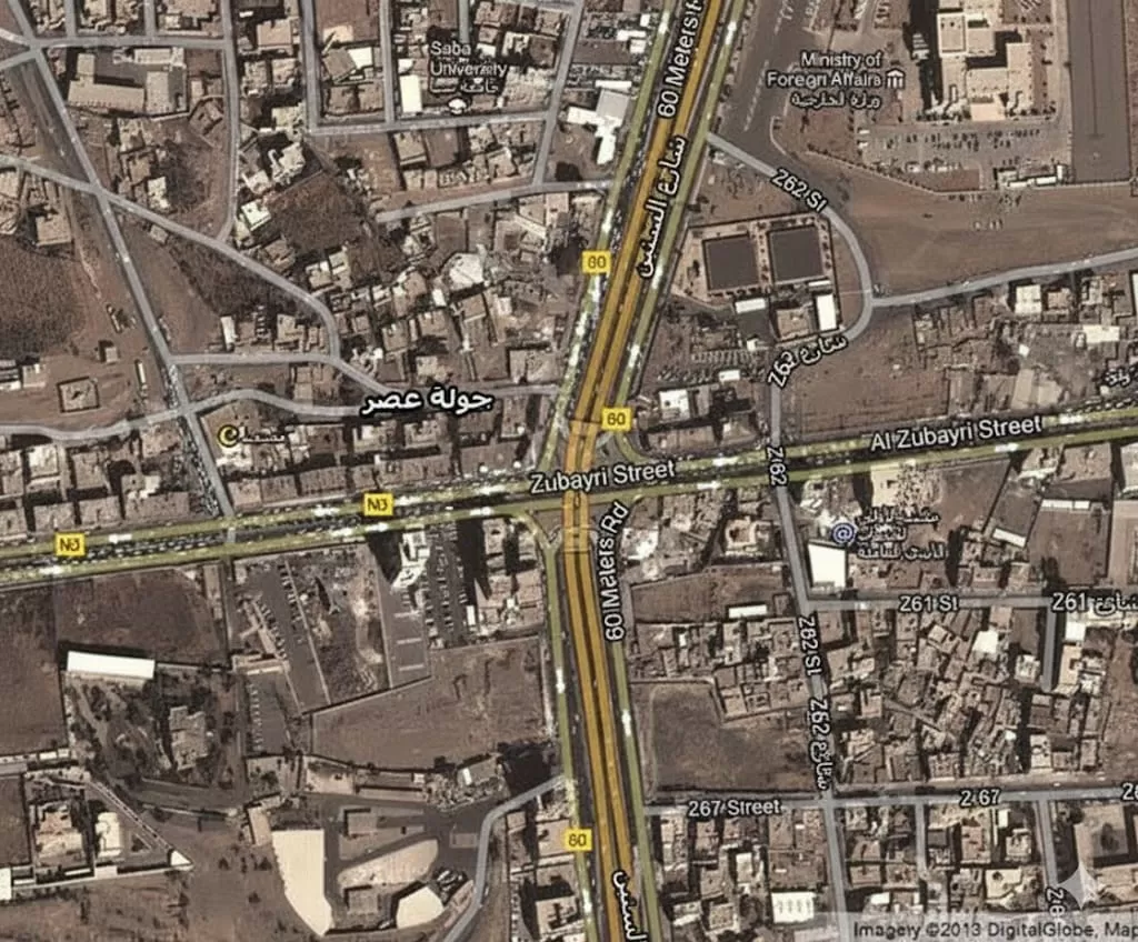 الحوثيون يشرعون بالاستيلاء على أصول وممتلكات المؤسسات المالية عبر مزاد علني الحوثيون يشرعون بالاستيلاء على أصول وممتلكات المؤسسات المالية عبر مزاد علني