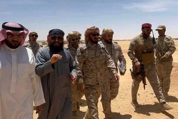 قيادة درع الوطن تنفي بيانًا مزورًا نُسب لها وتتهم إعلام الانتقالي بالتضليل والفبركة