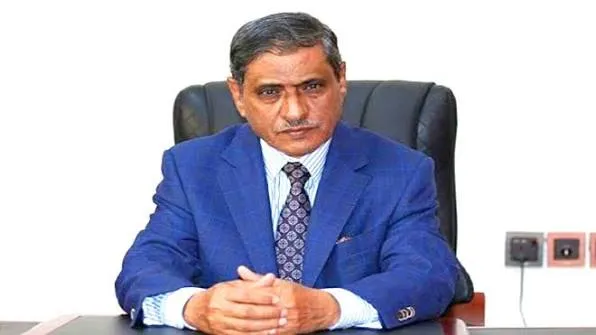 الرئاسة تطالب الإمارات بالسماح للبحسني بالمغادرة إلى الرياض وترفض تعطيل المجلس