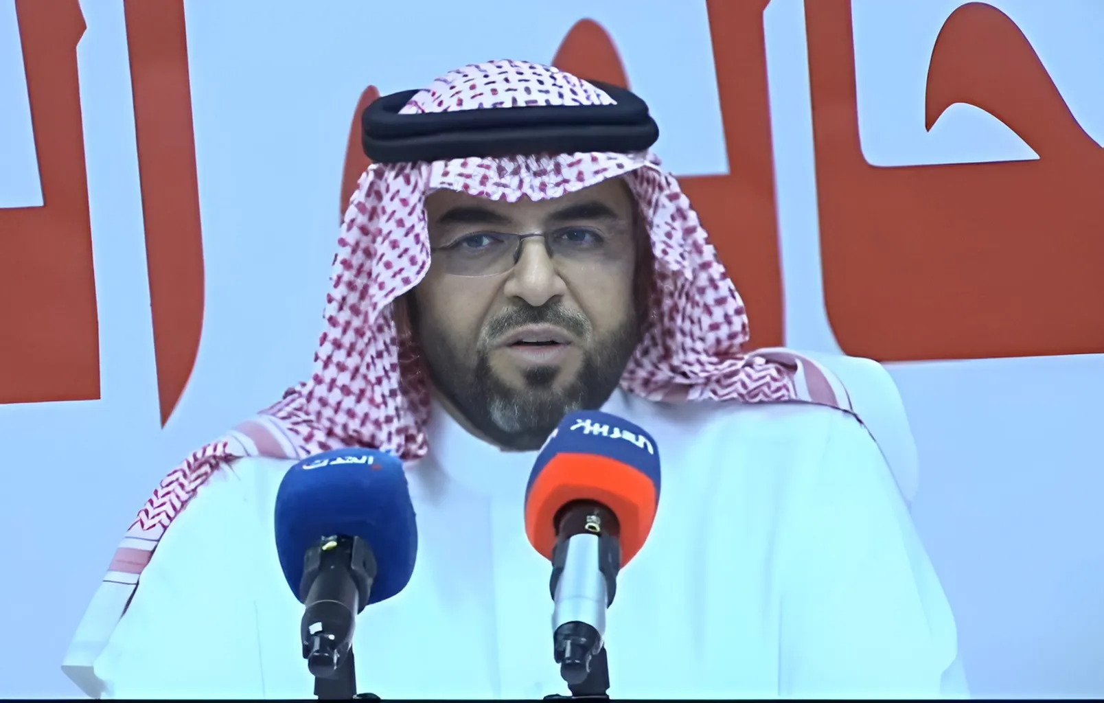 مستشار سعودي: وجود التحالف في عدن رسالة طمأنة ودعم للاستقرار والتنمية