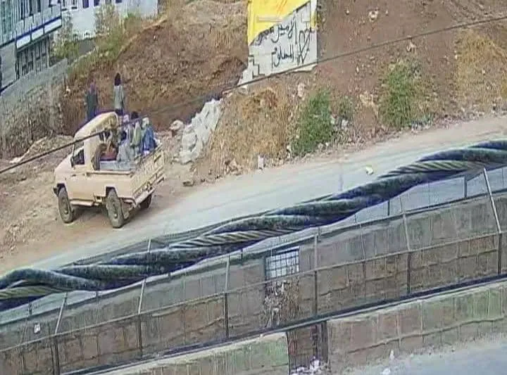 قيادي حوثي يستولي على أرضية في إب والجماعة تحتجز مالكها بدلا من إنصافه