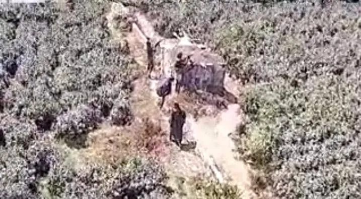 إصابة مواطن عقب اقتحام مسلحين حوثيين لمنزله في إب إثر خلاف عائلي