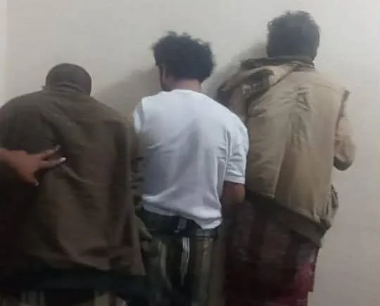 أمن أبين يطيح بنقاط الجبايات غير القانونية في المحفد