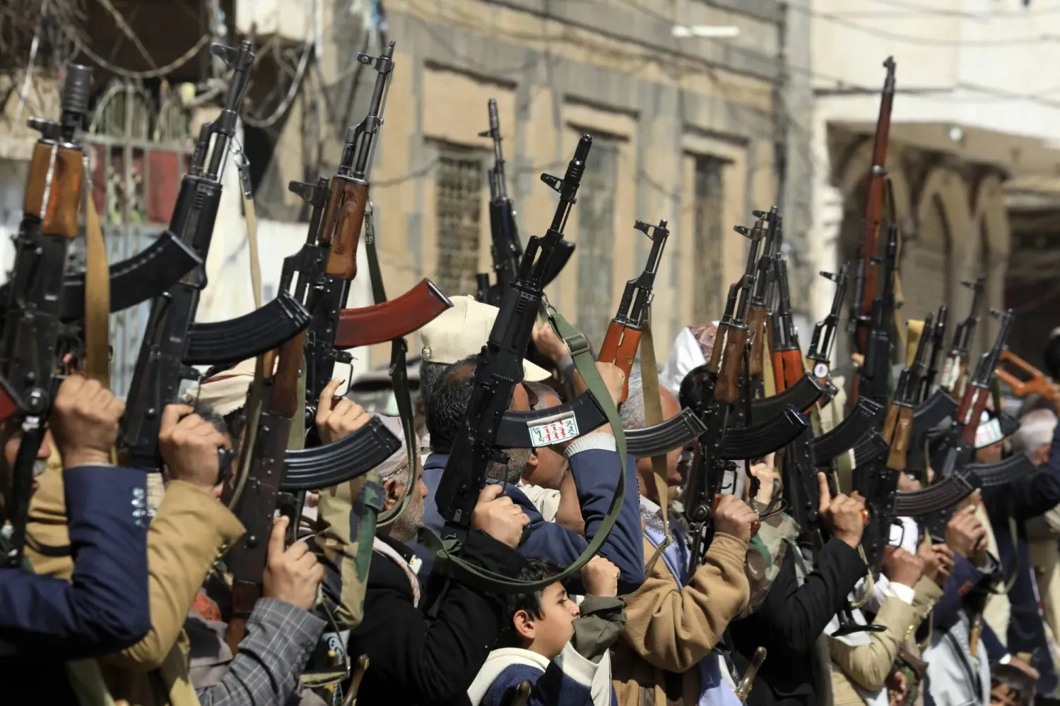 تقرير حقوقي يحمّل الحوثيين المسؤولية عن 93% من الجرائم في اليمن