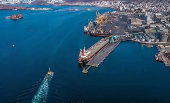 بدء ترتيبات تشغيل الترانزيت في ميناء عدن لتعزيز دوره كمركز إقليمي