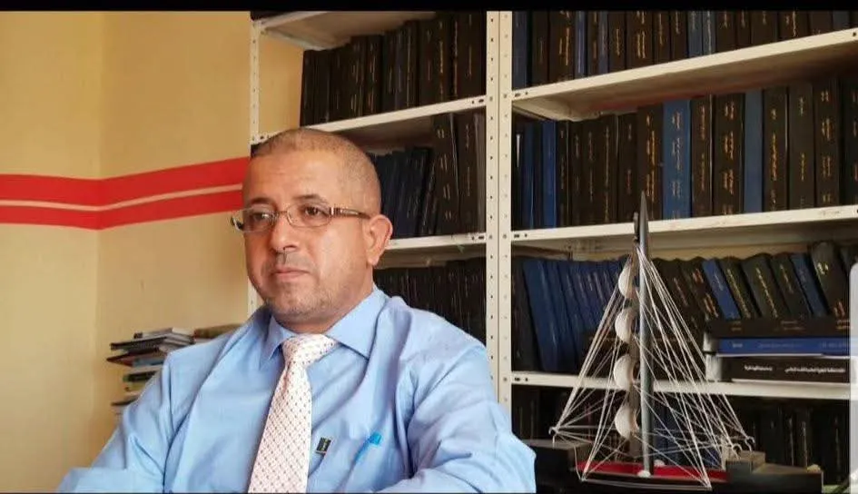 مستشار رئاسي يوجه رسالة لقتلة التربوي الشاعر ويطالب سلطات عدن بسرعة ضبط الجناة
