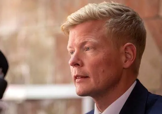 المبعوث الأممي يؤكد ضرورة الحل السياسي الشامل في اليمن خلال زيارة إلى بروكسل