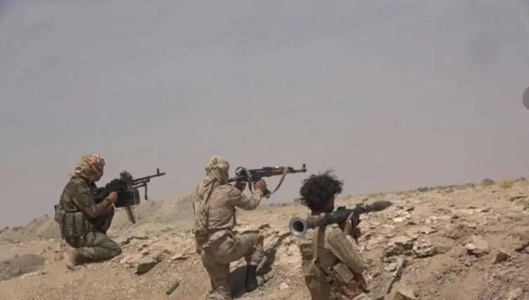 مقتل 3 أشخاص بينهم طفل في مواجهات قبلية يغذيها الحوثيون بعمران