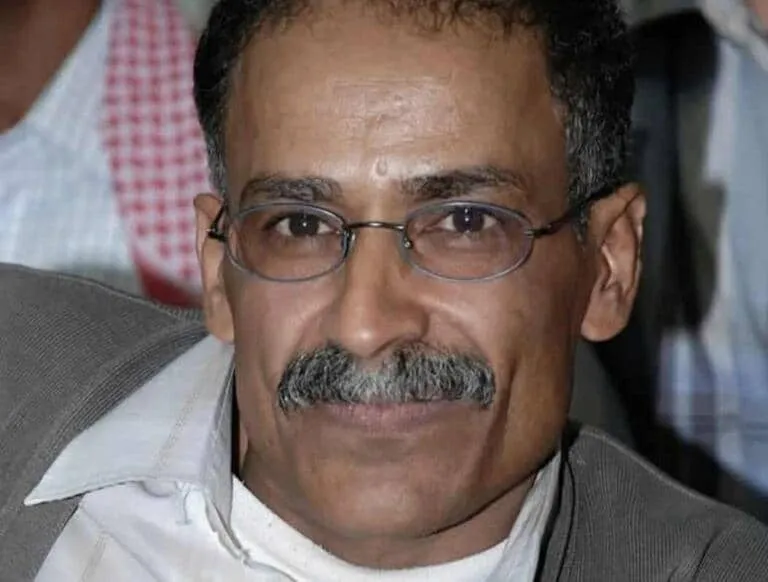 صحفي يكشف عن تلقيه تهديدات بالقتل بتواطؤ عناصر حوثية في صنعاء