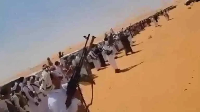 قبائل دهم تلوّح بالتصعيد بعد نقض الحوثيين لاتفاق الإفراج عن الشيخ فدغم