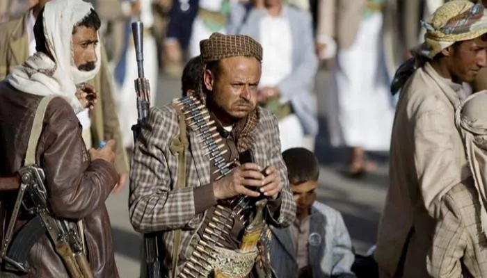 مقتل وإصابة 10 أشخاص بينهم قيادي حوثي في صعدة إثر اشتباكات قبلية