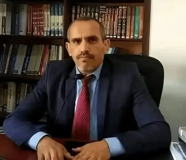 المحامي صبرة يضرب عن الطعام بعد 260 يومًا من الاعتقال في سجون الحوثيين