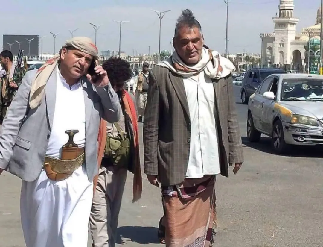 أطقم حوثية تختطف شقيق قيادي حوثي في إب