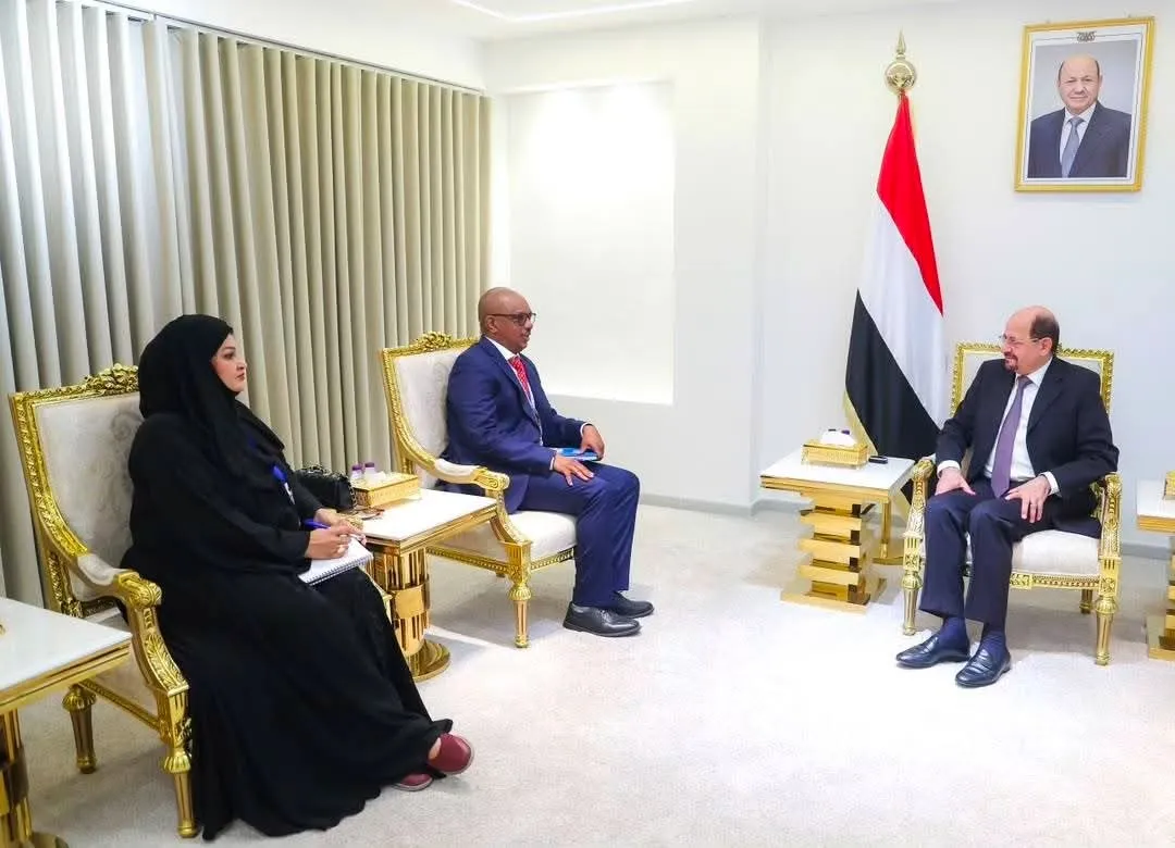 رئيس الوزراء يؤكد التزام الحكومة بتعزيز حماية حقوق الإنسان وتطوير المؤسسات الوطنية