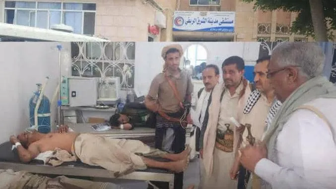 مقتل وإصابة 9 مواطنين بانقلاب طقم حوثي أثناء حشد مدنيين قسراً في ريمة