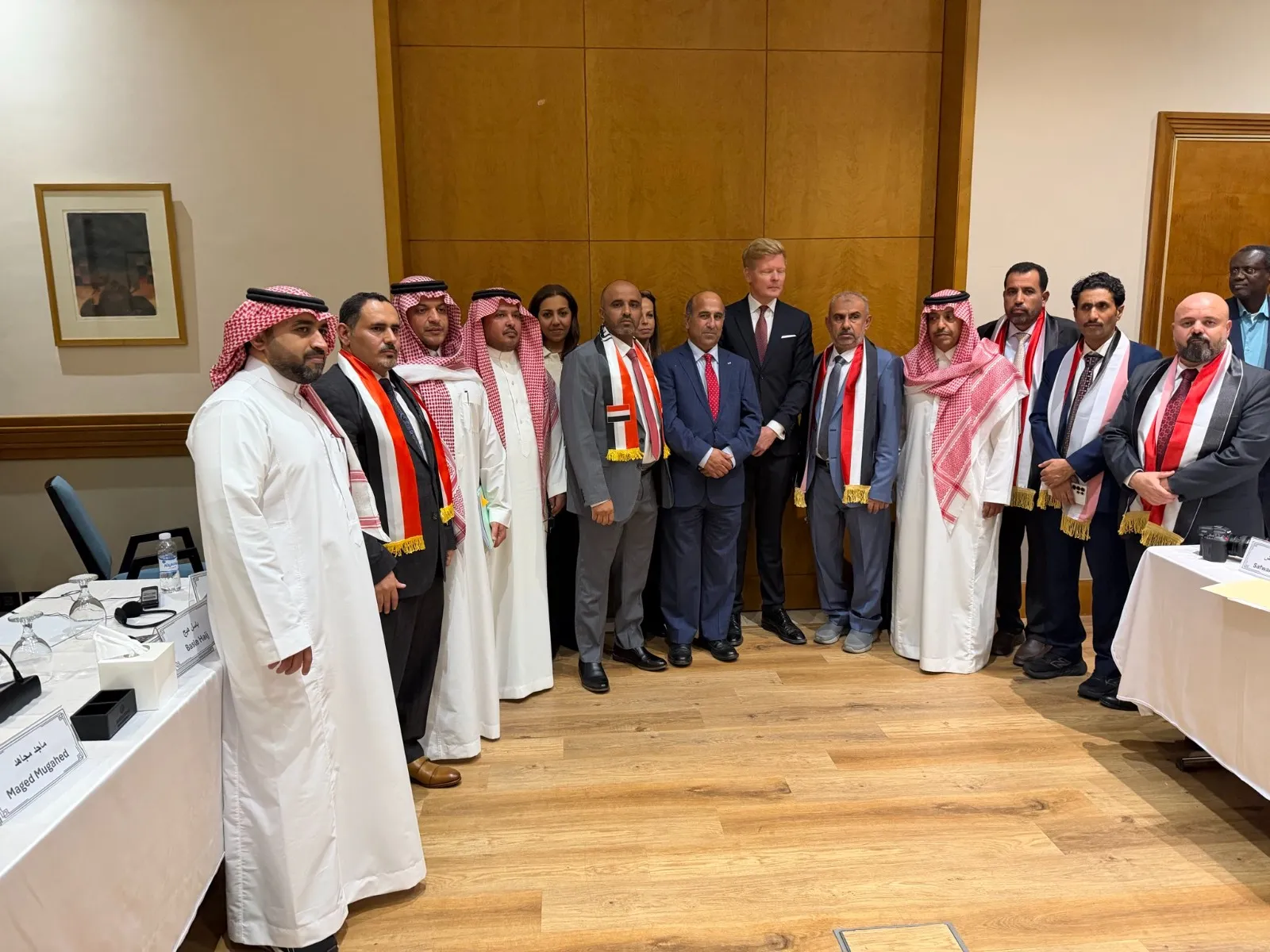 المبعوث الأممي يؤكد التزام الحكومة والحوثيين بتنفيذ اتفاق تبادل الأسرى