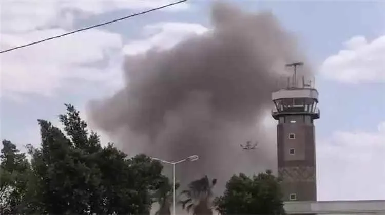 تحليل: إيران والحوثيون يخوضون اختبار فرض النفوذ عبر مطار صنعاء